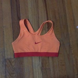 Sports bra